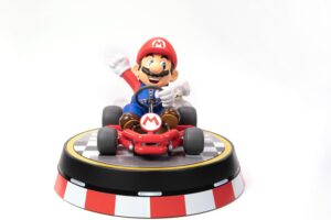 Mario Mario Kart en figurine PVC Collector par First 4 Figures